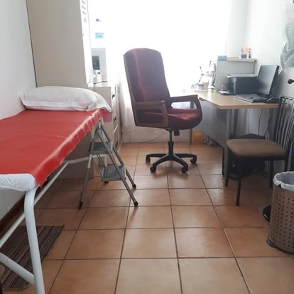 Universal Family Clinic (Private)