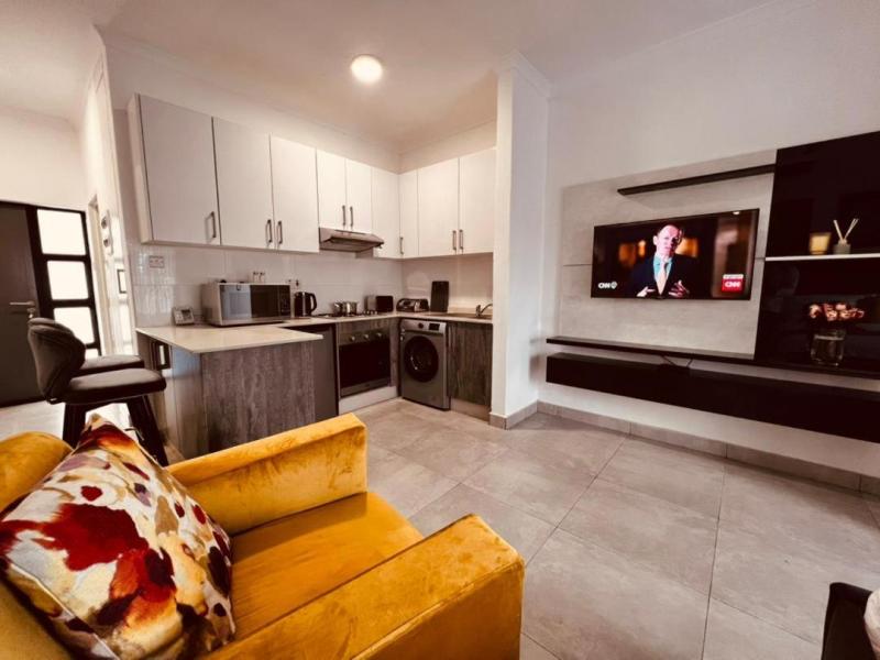 StudioA102 Sarona - from BWP 750