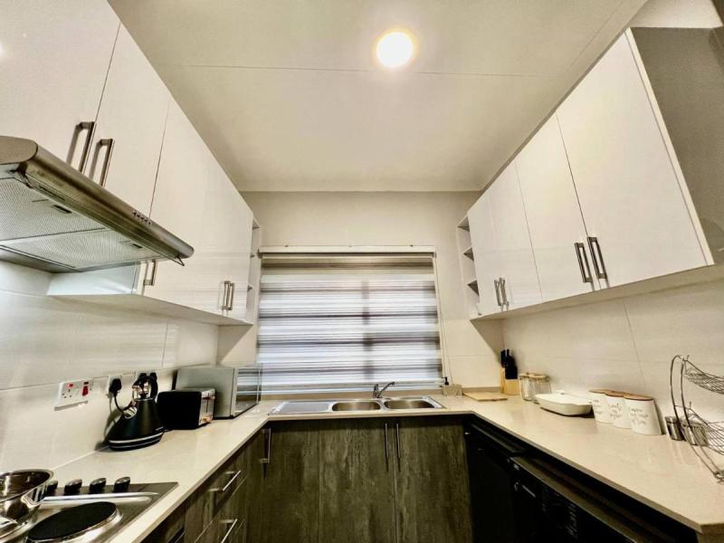 DeeLops Apartment 304 @Sarona City - from BWP 1500