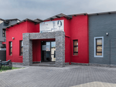 Madamz Bed & Breakfast - from BWP 575