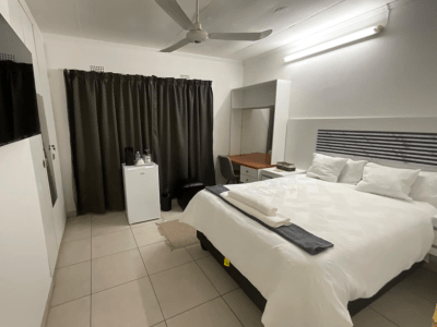 LaRonza Bed and Breakfast - from BWP 400