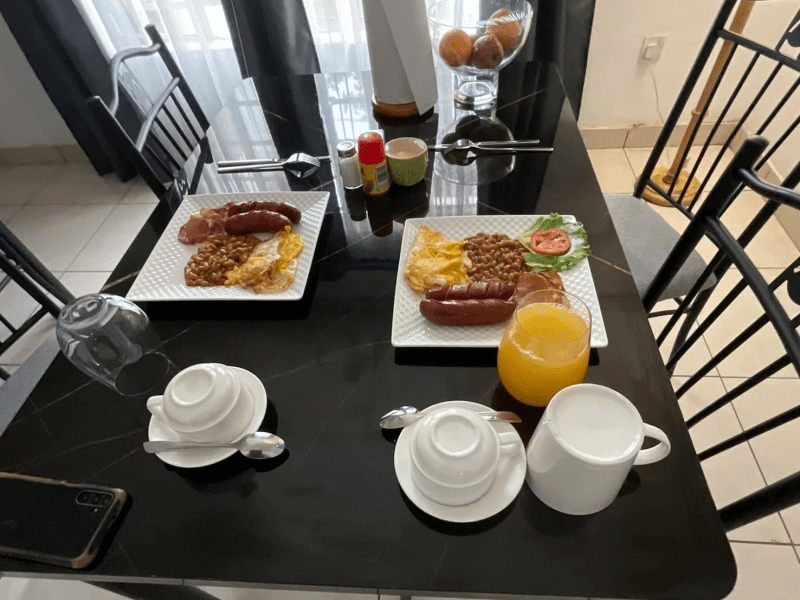 LaRonza Bed and Breakfast - from BWP 400