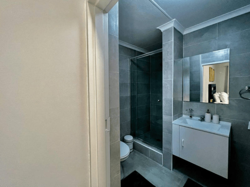 DeeLops Apartment 304 @Sarona City - from BWP 1500