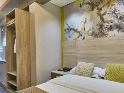 Madamz Bed & Breakfast - from BWP 575