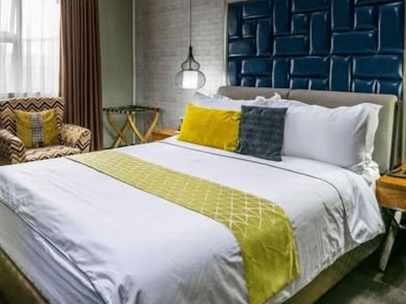 Madamz Bed & Breakfast - from BWP 575