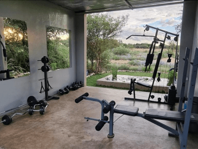 Hackberry House Bushwillow Cottage - from BWP 760