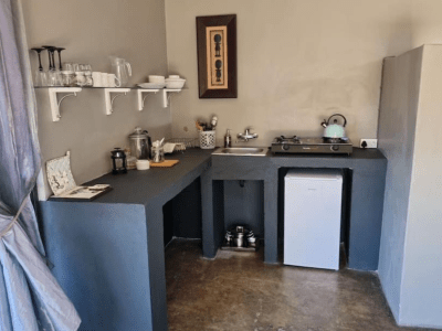 Hackberry House Bushwillow Cottage - from BWP 760