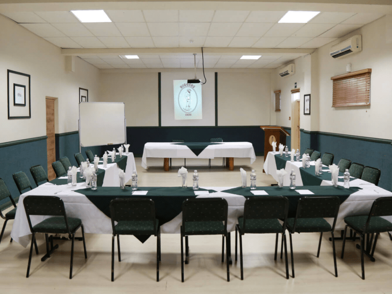 Diggers Inn - from BWP 1190