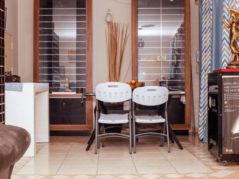 Birdville BnB Guesthouse - from BWP 300