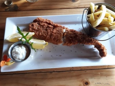 ​The Old House Restaurant & Sports Bar