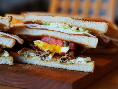 Thapong cafe and deli