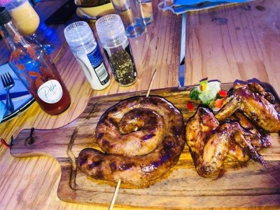 Potche Sports Café & Restaurant