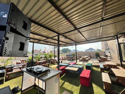 The Matrix Garden Lounge