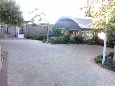 Lentswe accommodation - from BWP 390