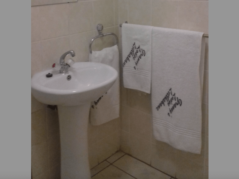 Granny's Lodge - from BWP 650