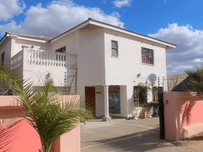 Upper Room Guest House - from BWP 830