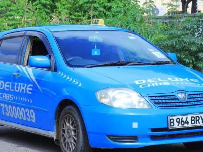 Deluxe Cabs