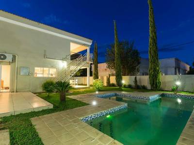 The Studio Guest House - from BWP 500