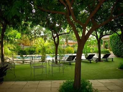 Elegant & Exclusive Boutique Guest House - from BWP 860