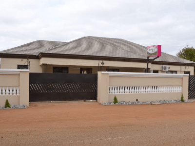 Over the Moon Guest House - from BWP 450
