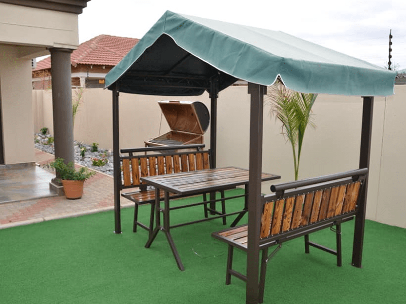 Over the Moon Guest House - from BWP 450