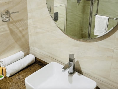 Woodlane Hotel - from BWP 550