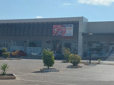 Lotsane Junction Mall (Square Mart)