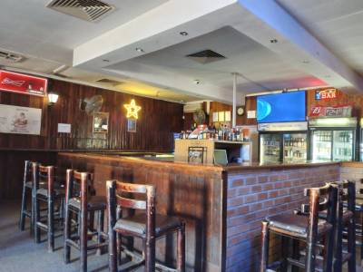 Mokoro Bar