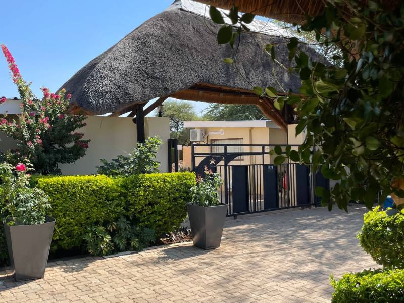 Keeme-Nao Hotel (Mahalapye) - from BWP 545