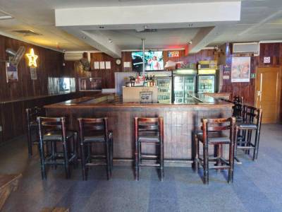 Mokoro Bar